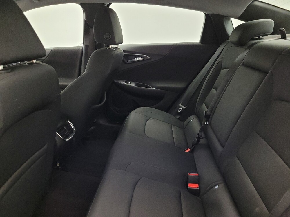 2017 Chevrolet Malibu in Albuquerque, NM 87123 - 18083006 18