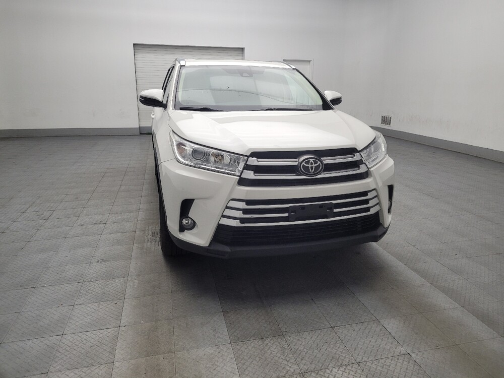 2019 Toyota Highlander in Knoxville, TN 37923 - 18083010 13