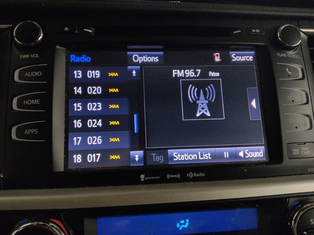 2019 Toyota Highlander in Knoxville, TN 37923 - 18083010 25