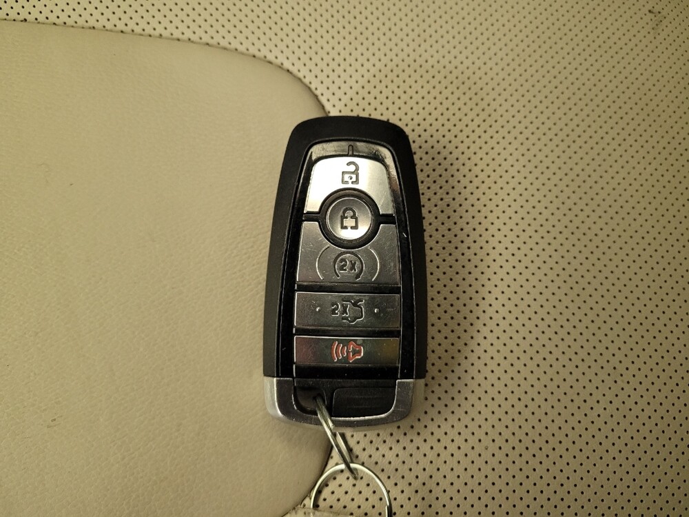 2018 Ford Edge in Cincinnati, OH 45255 - 18083016 32