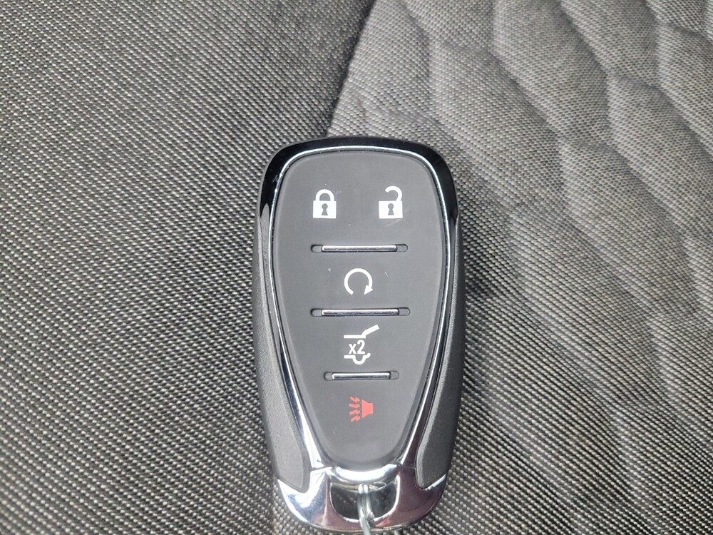 2019 Chevrolet Equinox in Indianapolis, IN 46219 - 18083023 32