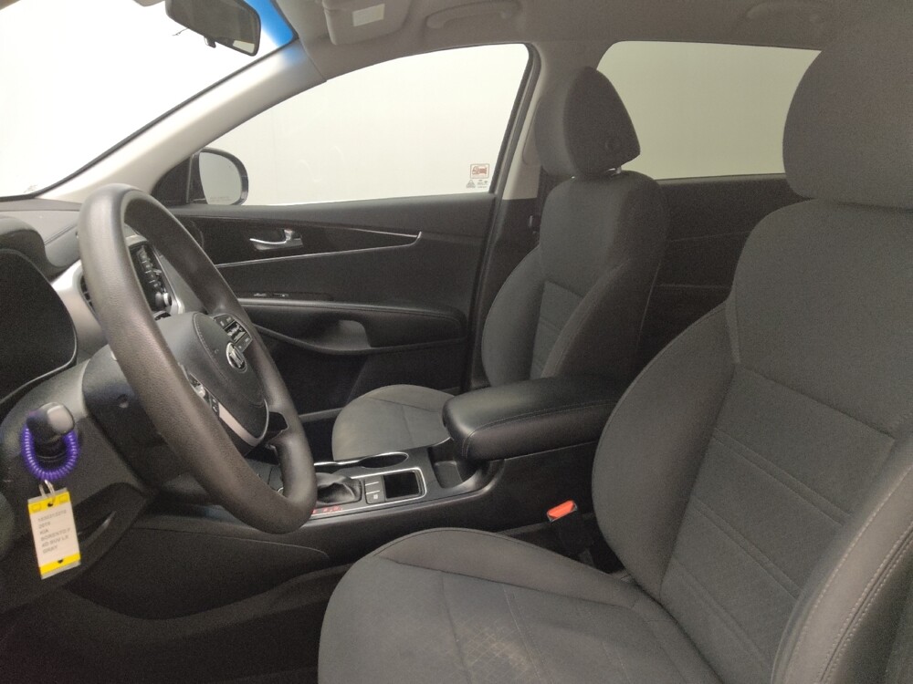 2019 Kia Sorento in Marietta, GA 30062 - 18083043 17