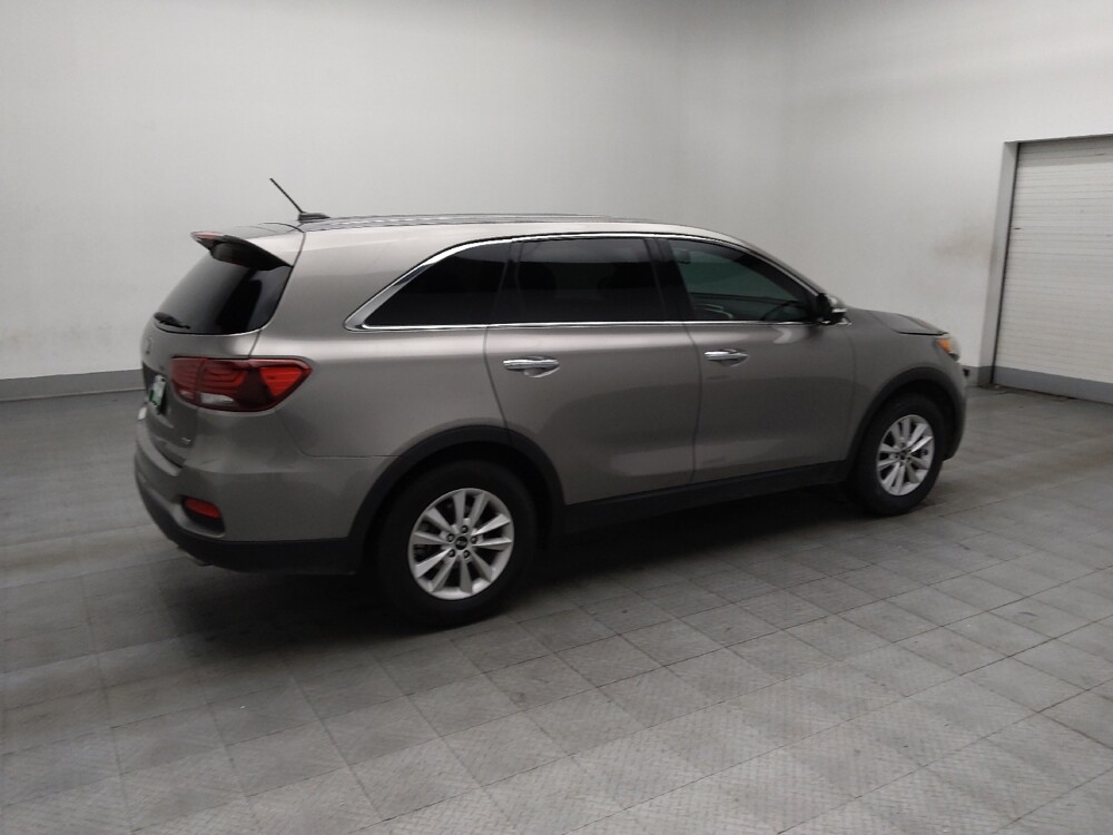 2019 Kia Sorento in Marietta, GA 30062 - 18083043 10