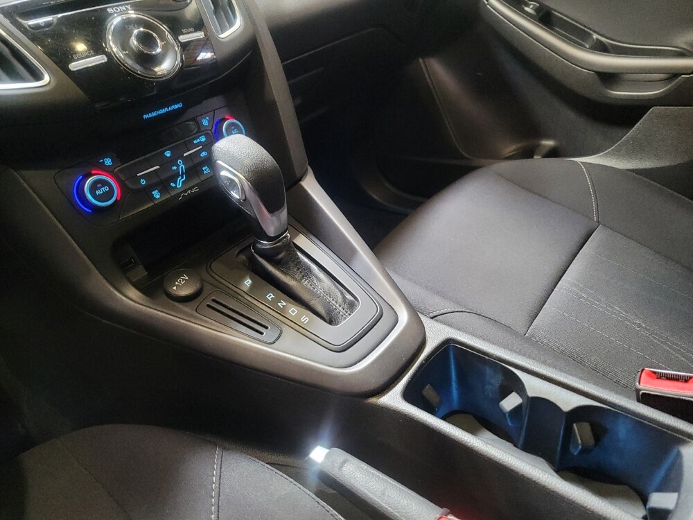 2018 Ford Focus in Torrance, CA 90504 - 18083056 26