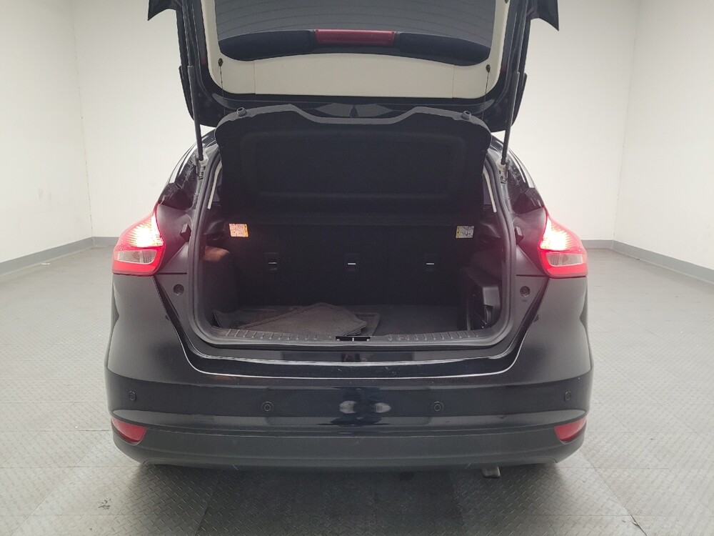 2018 Ford Focus in Torrance, CA 90504 - 18083056 29