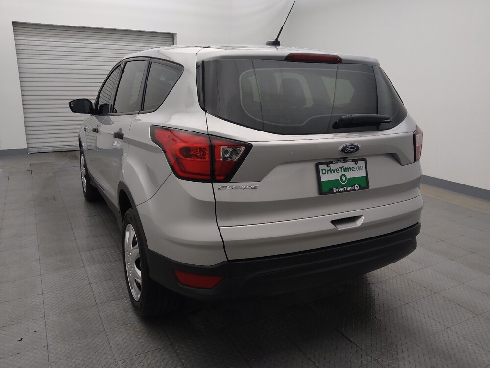 2019 Ford Escape in Corpus Christi, TX 78412 - 18083066 6