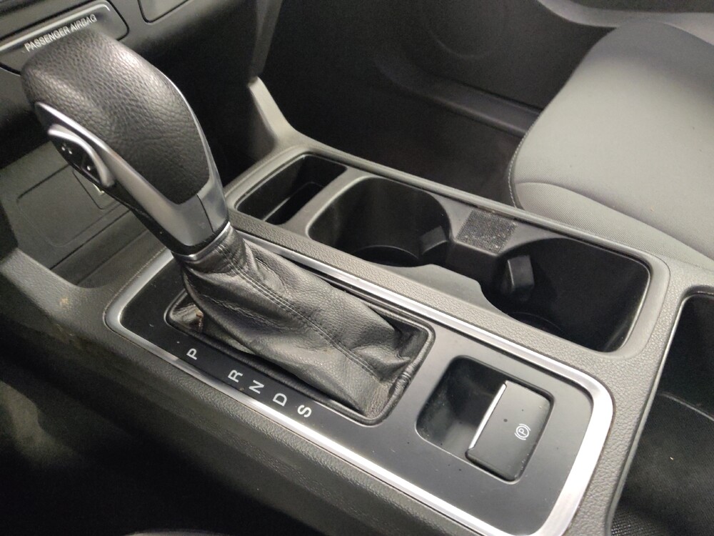 2019 Ford Escape in Corpus Christi, TX 78412 - 18083066 26