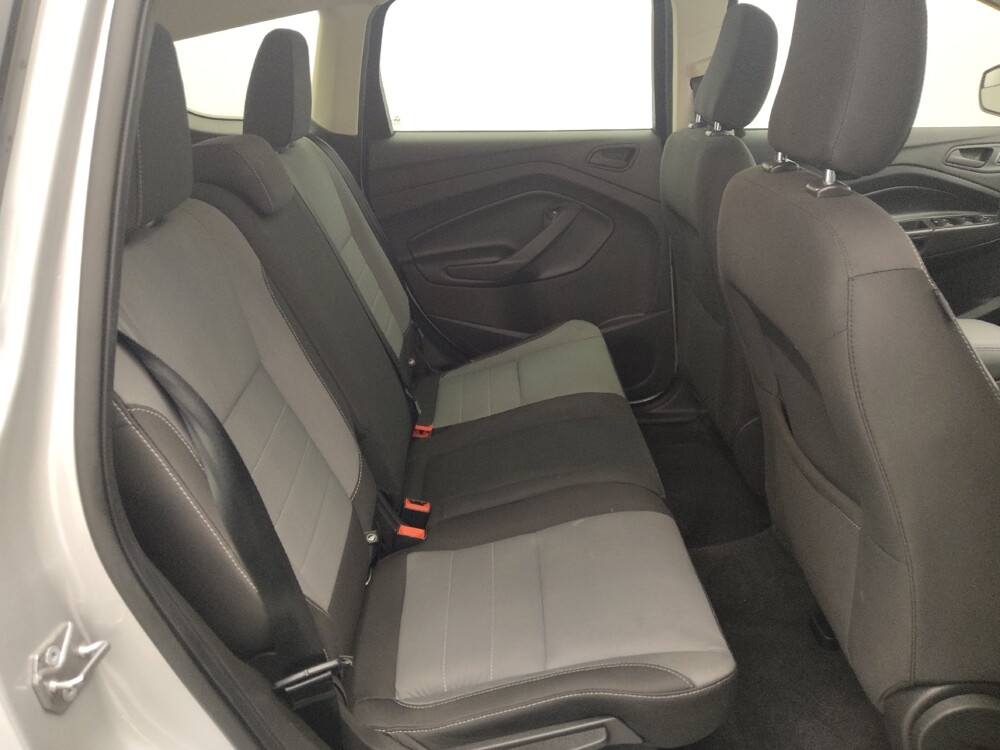 2019 Ford Escape in Corpus Christi, TX 78412 - 18083066 19