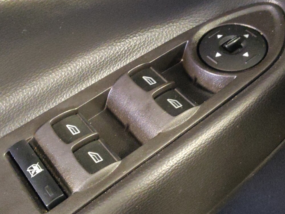 2019 Ford Escape in Corpus Christi, TX 78412 - 18083066 27