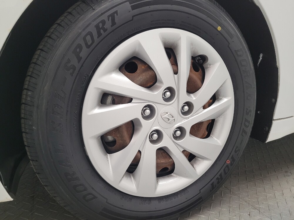 2017 Hyundai Elantra in Sacramento, CA 95821 - 18083067 31