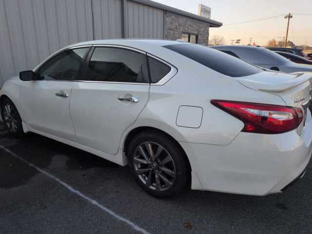 2017 Nissan Altima in North Little Rock, AR 72117-1620 - 18083068 2