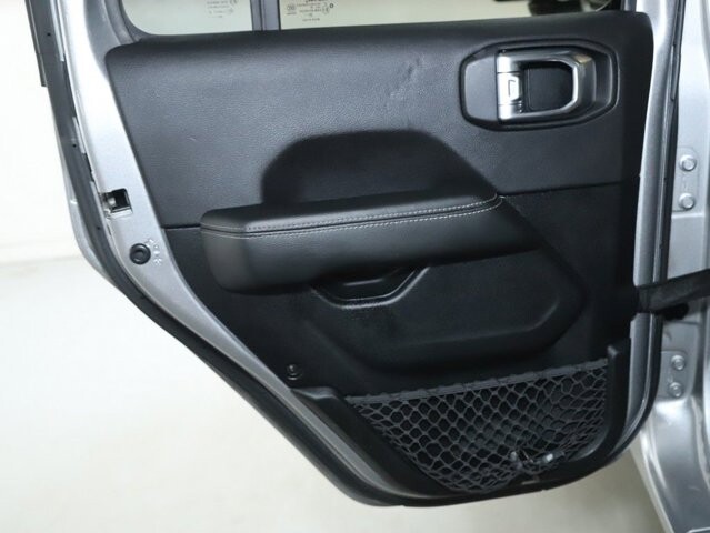 2021 Jeep Wrangler in Bedford, OH 44146 - 18083071 13