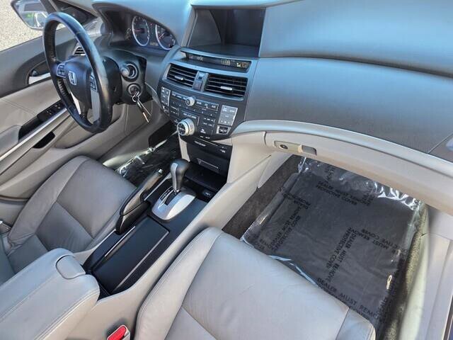 2009 Honda Accord in Mesa, AZ 85212 - 18083078 68