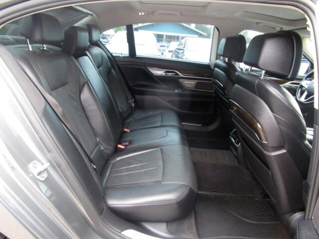 2018 BMW 740i in Tampa, FL 33604-6914 - 18083082 11