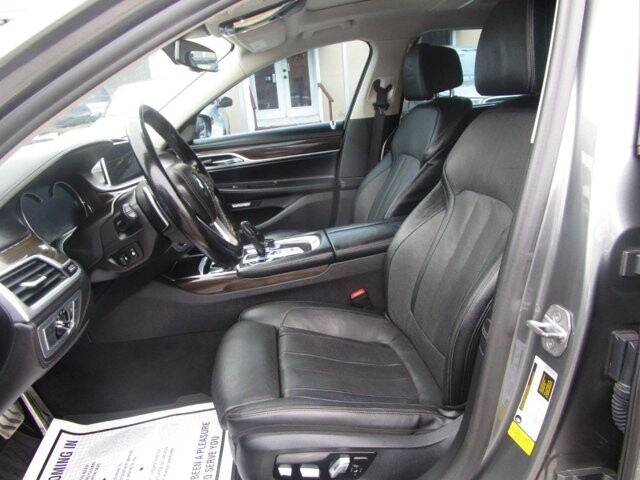 2018 BMW 740i in Tampa, FL 33604-6914 - 18083082 10