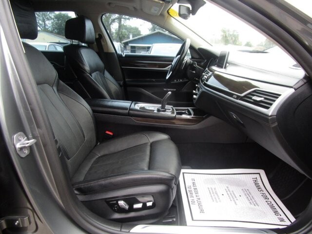 2018 BMW 740i in Tampa, FL 33604-6914 - 18083082 9