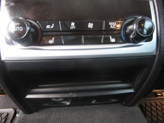 2018 BMW 740i in Tampa, FL 33604-6914 - 18083082 12