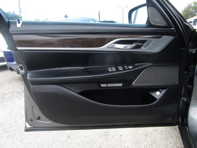 2018 BMW 740i in Tampa, FL 33604-6914 - 18083082 20