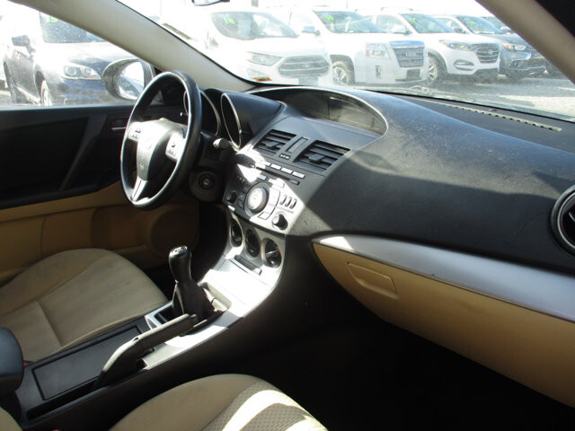 2010 Mazda MAZDA3 in Oak Grove, MO 64075 - 18083086 10