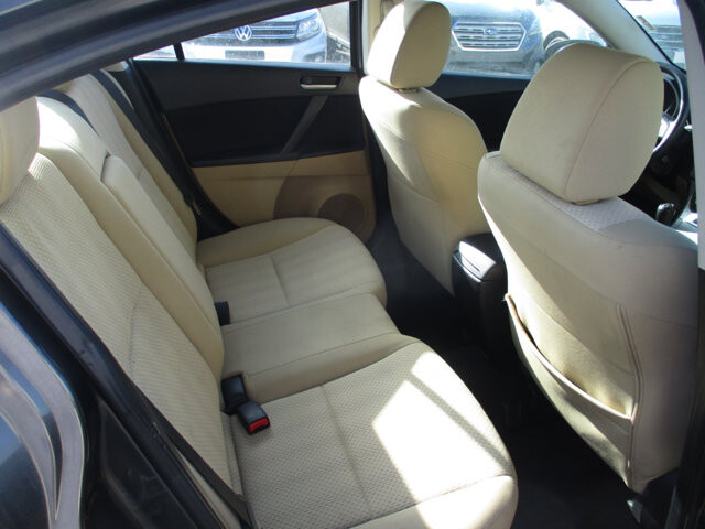 2010 Mazda MAZDA3 in Oak Grove, MO 64075 - 18083086 12