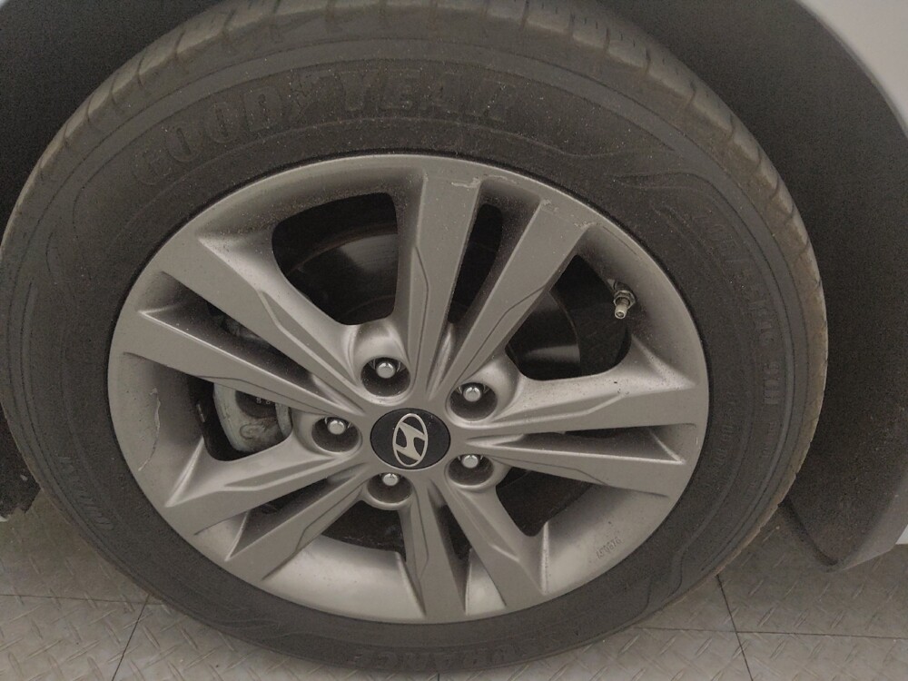 2018 Hyundai Elantra in Tampa, FL 33612 - 18083103 31