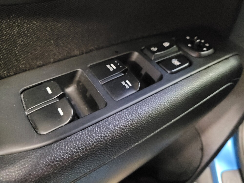 2016 Kia Soul in Fresno, CA 93726 - 18083106 27