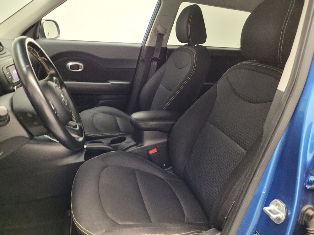 2016 Kia Soul in Fresno, CA 93726 - 18083106 17
