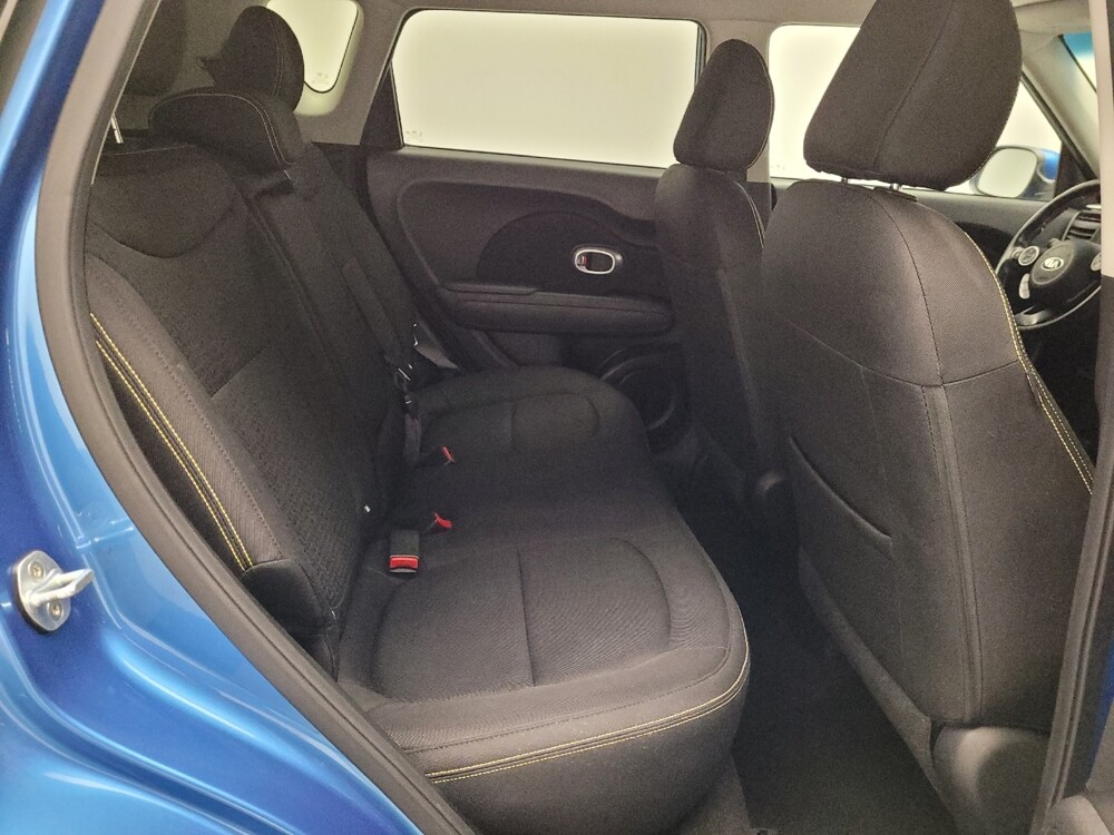 2016 Kia Soul in Fresno, CA 93726 - 18083106 19