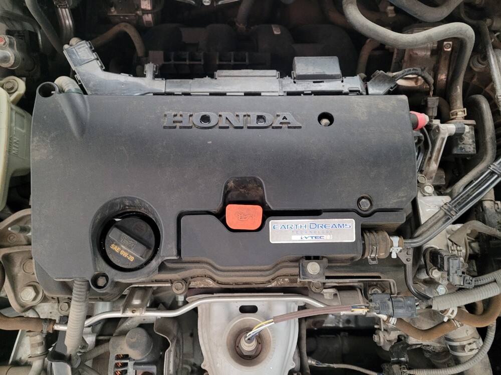 2018 Honda Civic in Montclair, CA 91763 - 18083107 30