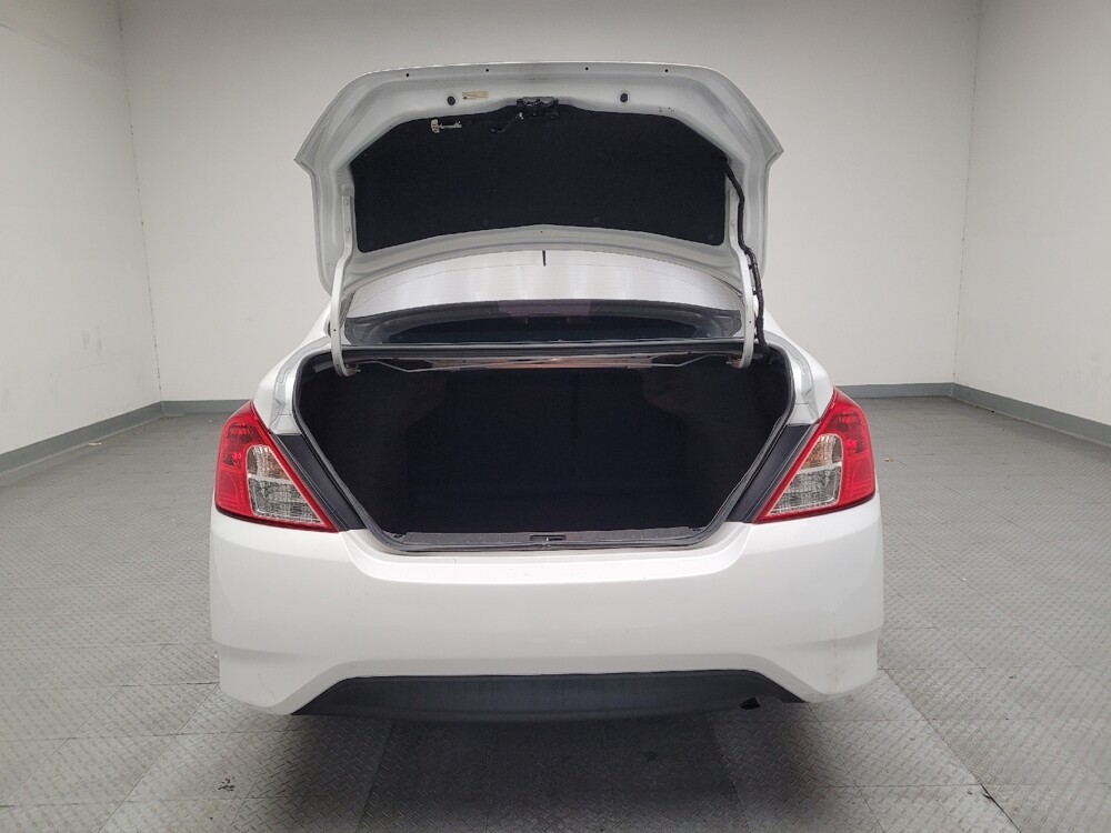 2019 Nissan Versa in Bakersfield, CA 93309 - 18083111 29