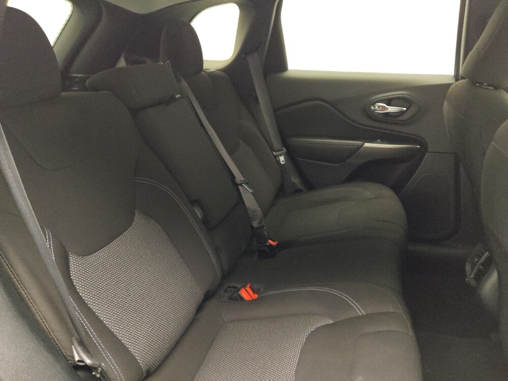 2019 Jeep Cherokee in Duluth, GA 30096 - 18083113 19