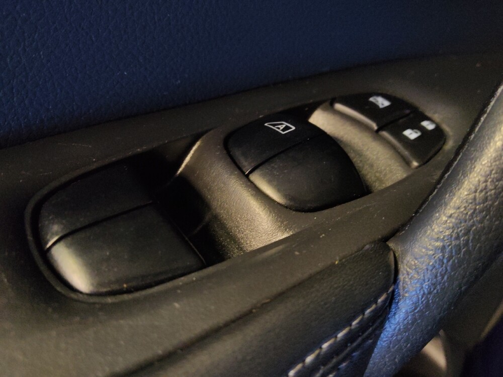 2017 Nissan Rogue in Mesa, AZ 85210 - 18083137 27