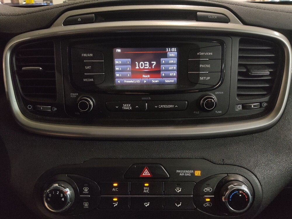 2016 Kia Sorento in Lubbock, TX 79424 - 18083142 25