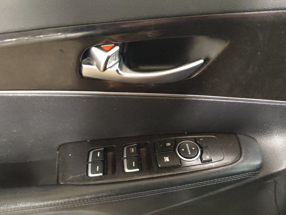 2016 Kia Sorento in Lubbock, TX 79424 - 18083142 27