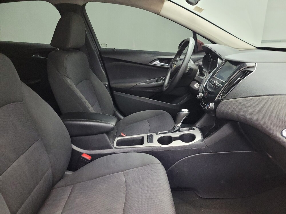 2017 Chevrolet Cruze in Glendale, AZ 85301 - 18083157 21