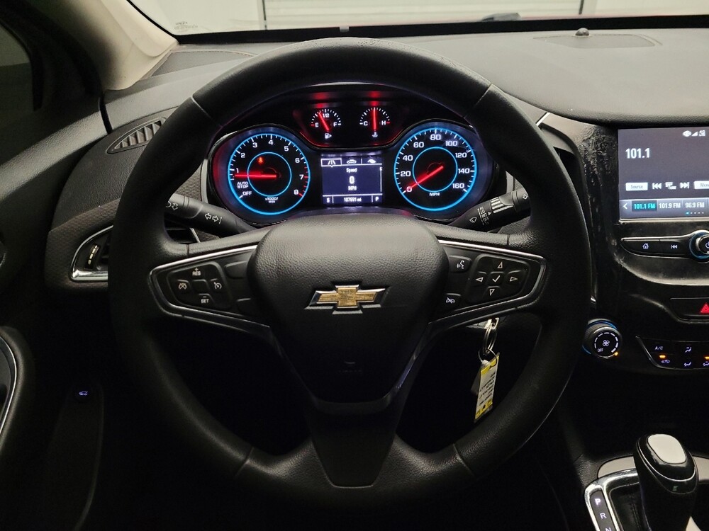 2017 Chevrolet Cruze in Glendale, AZ 85301 - 18083157 22