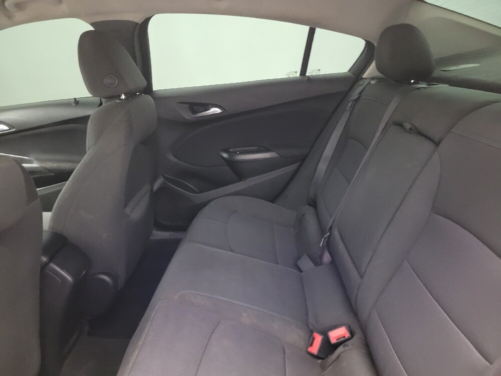 2017 Chevrolet Cruze in Glendale, AZ 85301 - 18083157 18