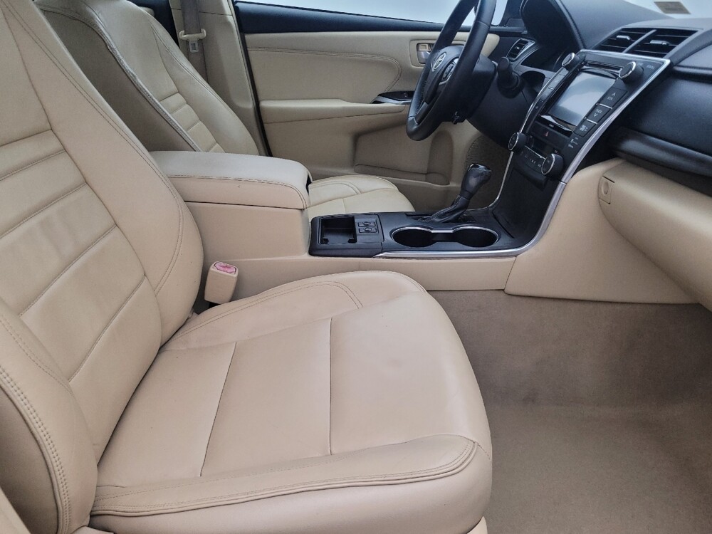 2016 Toyota Camry in Tallahassee, FL 32304 - 18083172 21