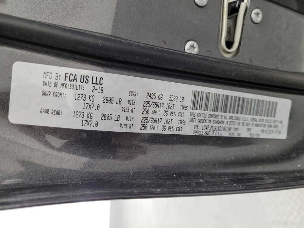 2019 Jeep Cherokee in Las Vegas, NV 89104 - 18083185 33