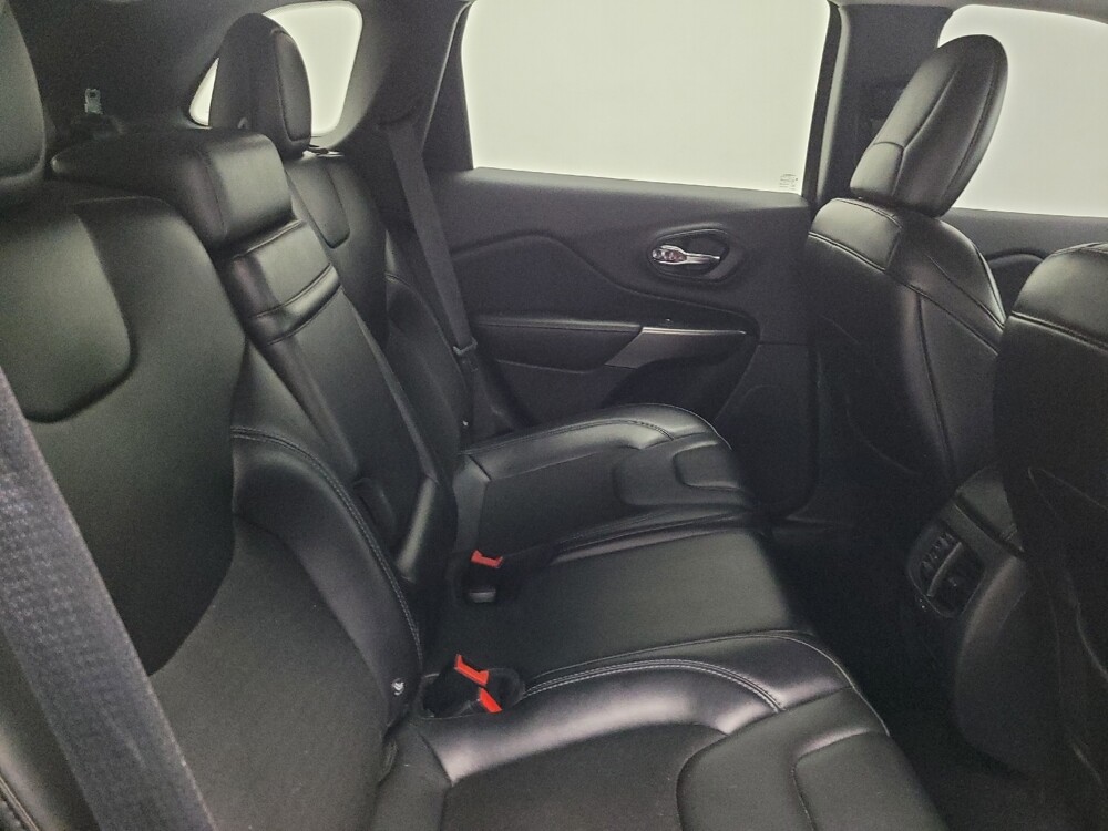 2019 Jeep Cherokee in Las Vegas, NV 89104 - 18083185 19