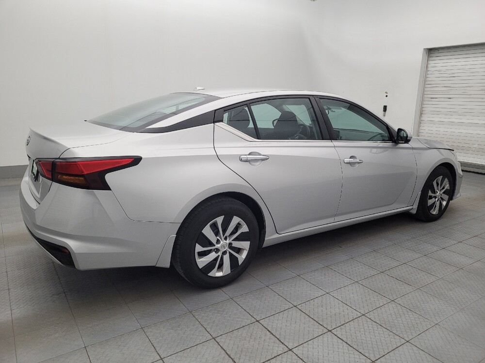 2020 Nissan Altima in Tallahassee, FL 32304 - 18083186 10