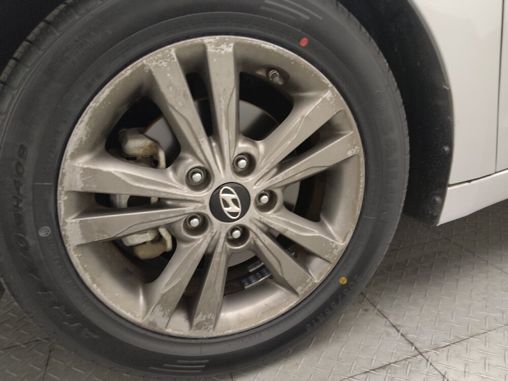 2018 Hyundai Elantra in Mobile, AL 36606 - 18083197 31