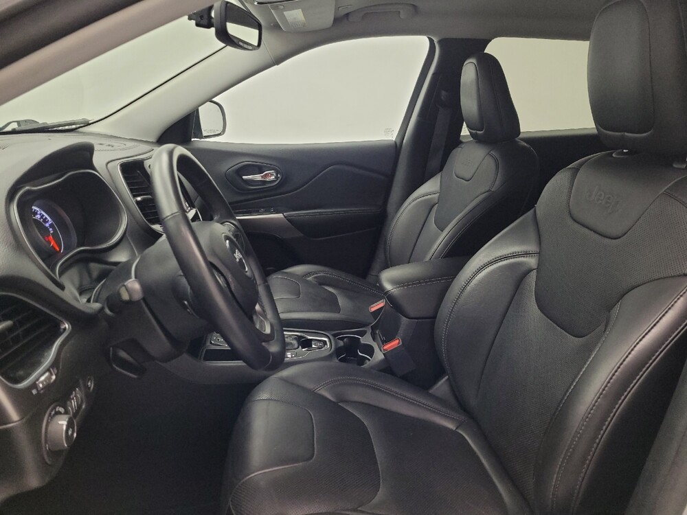 2019 Jeep Cherokee in Huntsville, AL 35816 - 18083230 17