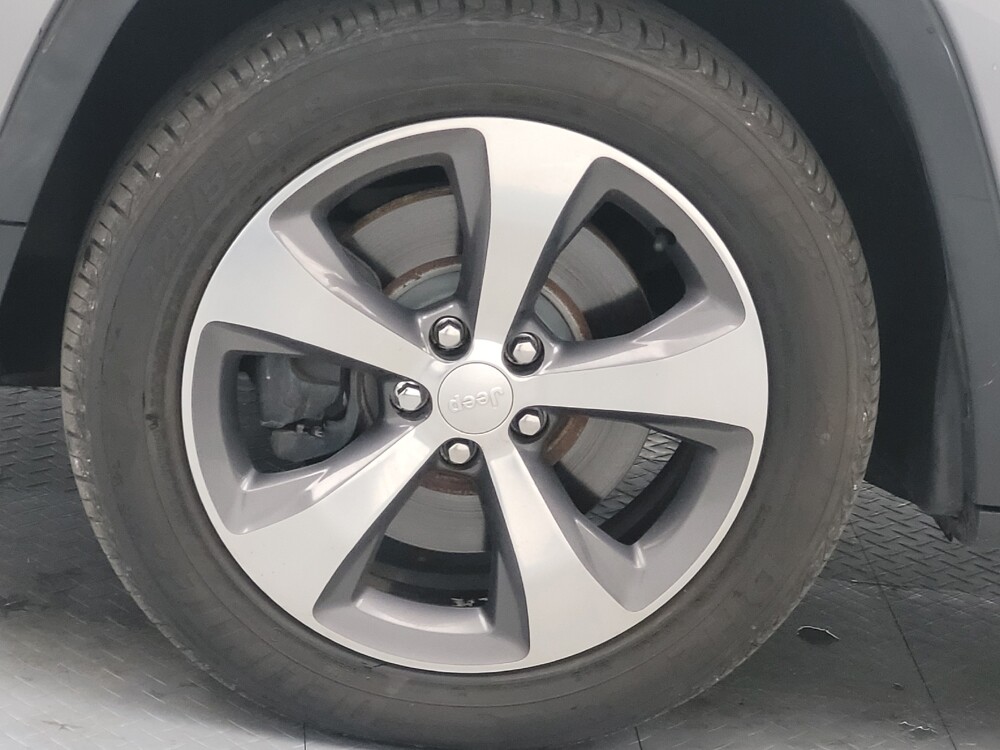 2019 Jeep Cherokee in Huntsville, AL 35816 - 18083230 31