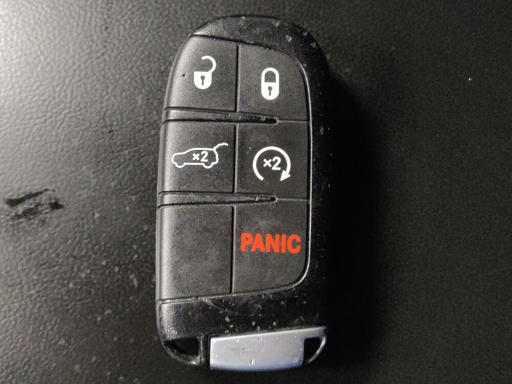 2020 Jeep Grand Cherokee in Houston, TX 77034 - 18083240 32