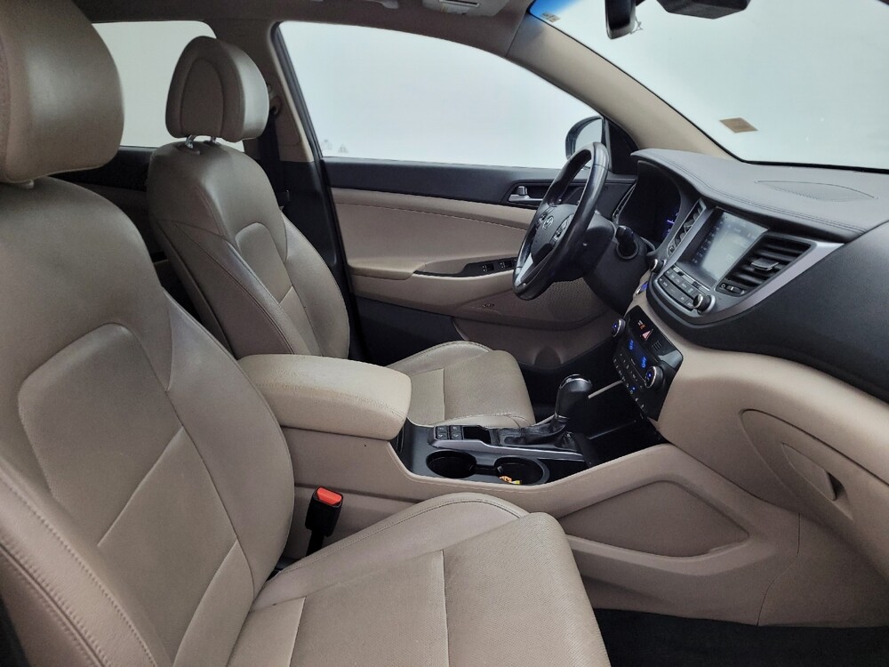 2017 Hyundai Tucson in Cincinnati, OH 45255 - 18083244 21