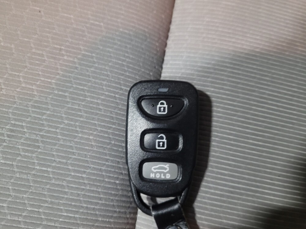 2017 Hyundai Elantra in Glen Burnie, MD 21061 - 18083258 32