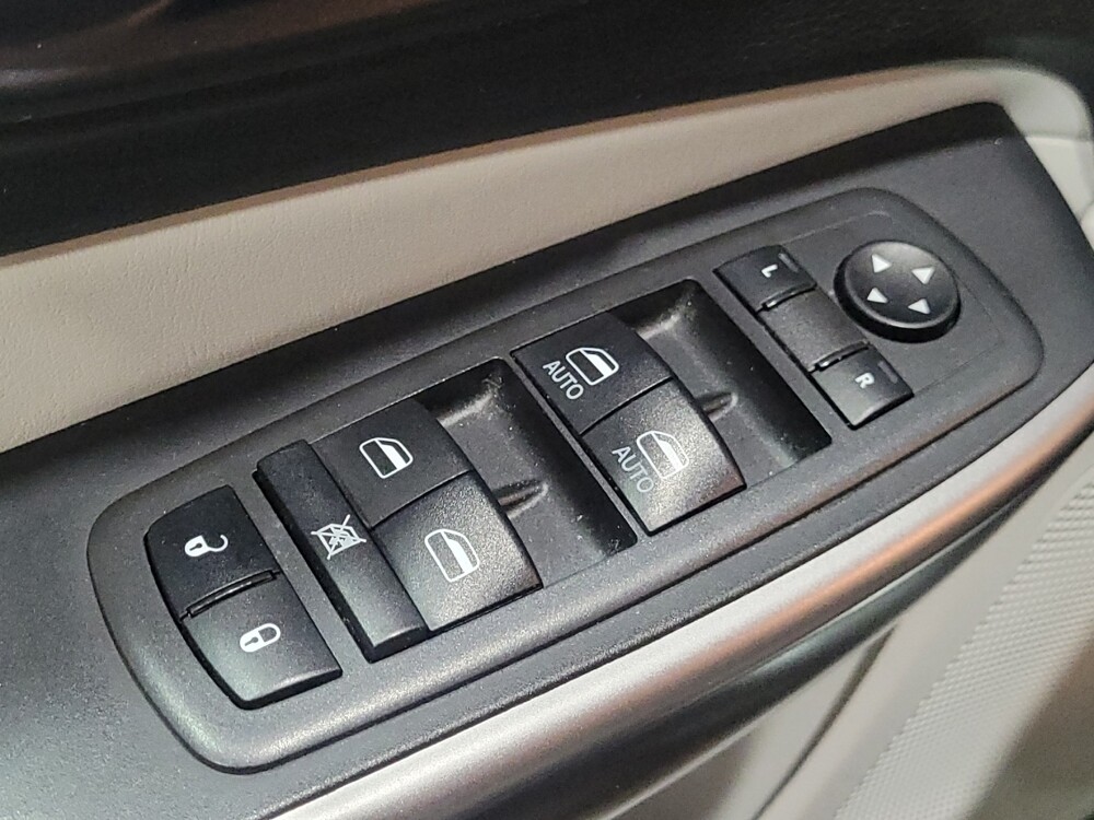 2021 Jeep Cherokee in Richmond, VA 23235 - 18083260 27