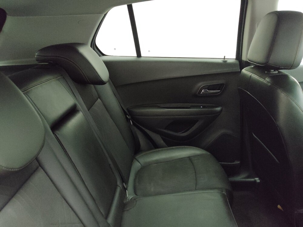 2019 Chevrolet Trax in Midlothian, IL 60445 - 18083262 19