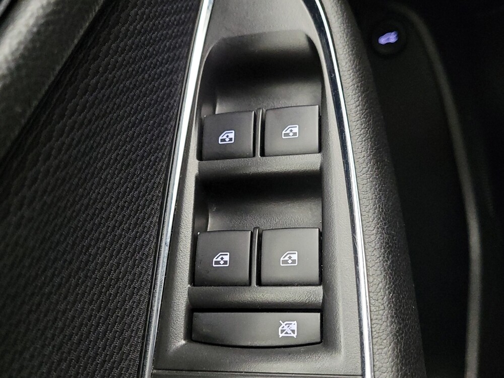 2019 Chevrolet Cruze in Midlothian, IL 60445 - 18083264 27